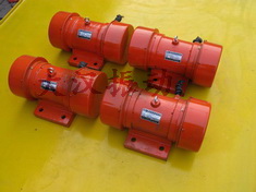 YZS振動電機(jī):激振能力強(qiáng)，拆卸方便。